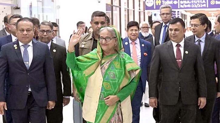 কাতার সফর শেষে দেশে ফিরেছেন প্রধানমন্ত্রী কাতার সফর শেষে দেশে ফিরেছেন প্রধানমন্ত্রী