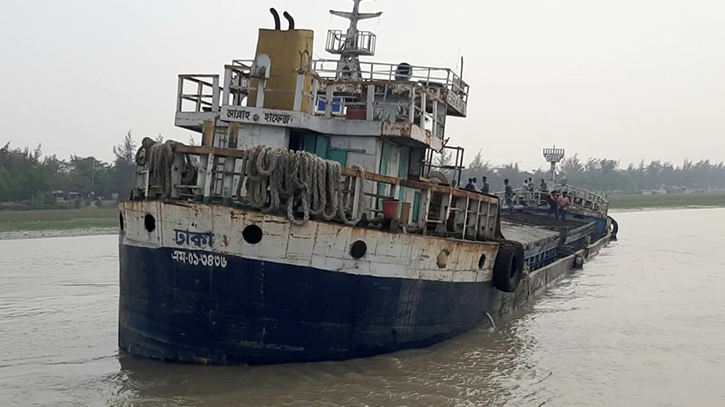 পশুর নদীতে কয়লা বোঝাই কার্গো ডুবি, ১১ নাবিক উদ্ধার পশুর নদীতে কয়লা বোঝাই কার্গো ডুবি, ১১ নাবিক উদ্ধার