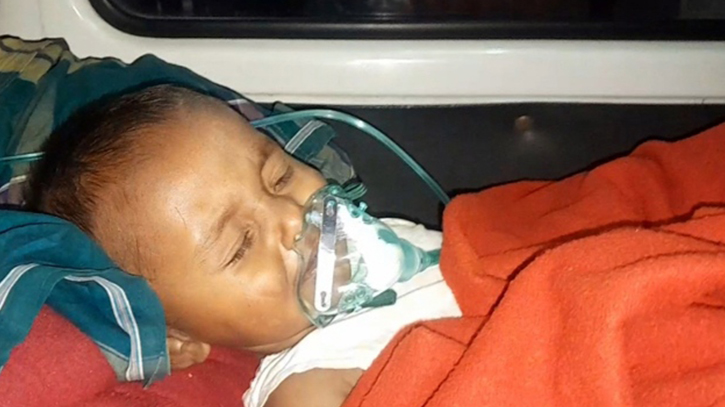 রায়পুরে ভাত খেয়ে শিশু হাসপাতালে, মারা গেল হাঁস রায়পুরে ভাত খেয়ে শিশু হাসপাতালে, মারা গেল হাঁস