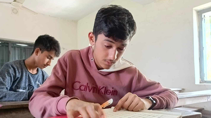 “বাবর স্বপ্ন আর পূরণ হলো না”