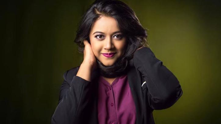 ঐশীর আংটিবদল, ঈদের পর বিয়ে