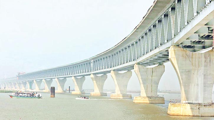 পদ্মা সেতু উদ্বোধন: ট্রাক-কাভার্ডভ্যান চলাচল ২ দিন বন্ধ পদ্মা সেতু উদ্বোধন: ট্রাক-কাভার্ডভ্যান চলাচল ২ দিন বন্ধ