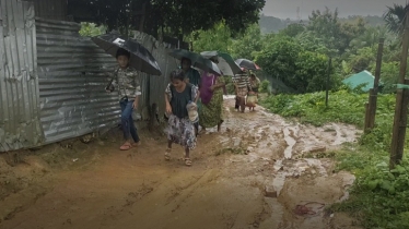 রাঙামাটিতে বিভিন্ন এলাকায় পাহাড় ধস, বিদ্যুৎ বিচ্ছিন্ন অনেক এলাকা