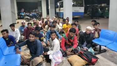 ক্যাম্প থেকে পালানোর সময় ৩০ রোহিঙ্গা আটক