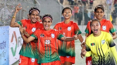 সিঙ্গাপুরকে ৮ গোলে উড়িয়ে দিল সাবিনা খাতুনরা