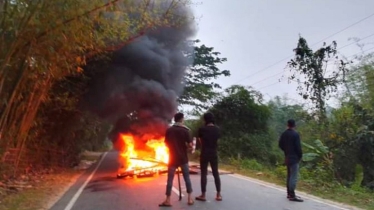 মানিকছড়িতে আধাবেলা হরতাল পালন, সিএনজি ভাঙচুর