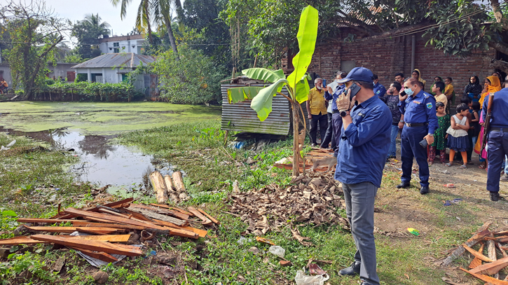 চাটমোহরে পুকুর থেকে অজ্ঞাত যুবকের মরদেহ উদ্ধার চাটমোহরে পুকুর থেকে অজ্ঞাত যুবকের মরদেহ উদ্ধার