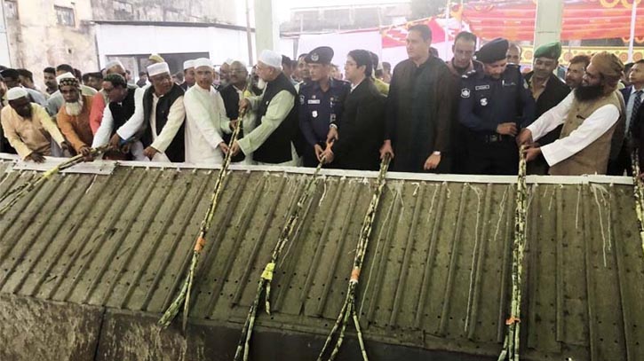জামালপুরে জিলবাংলা সুগার মিলস লিঃ এর ৬৫তম আখ মাড়াই শুরু জামালপুরে জিলবাংলা সুগার মিলস লিঃ এর ৬৫তম আখ মাড়াই শুরু