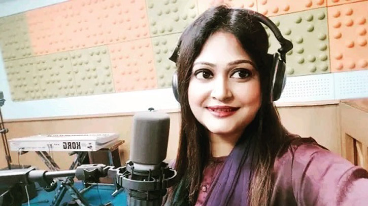 সিনেমার গান নিয়ে আসছেন শিল্পী মমতাজ রহমান লাবণী সিনেমার গান নিয়ে আসছেন শিল্পী মমতাজ রহমান লাবণী