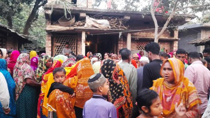 নামাজ পড়া হলো না সালাউদ্দিনের, ইজিবাইকের ধাক্কায় মৃত্যু নামাজ পড়া হলো না সালাউদ্দিনের, ইজিবাইকের ধাক্কায় মৃত্যু