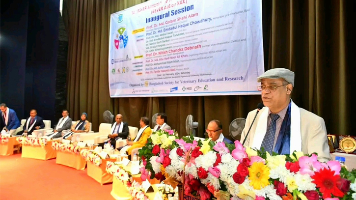 স্মার্ট ভেটেরিনারি শিক্ষার জন্য স্মার্ট খামারি গড়ে তুলতে হবে : বাকৃবি ভিসি স্মার্ট ভেটেরিনারি শিক্ষার জন্য স্মার্ট খামারি গড়ে তুলতে হবে : বাকৃবি ভিসি