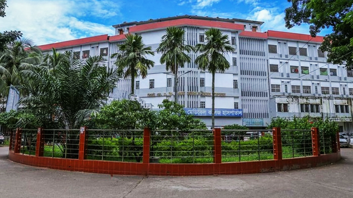 সিলেটে ট্রাক্টর-সিএনজির মুখোমুখি সংঘর্ষে নিহত ২, শিশুসহ আহত পাঁচ সিলেটে ট্রাক্টর-সিএনজির মুখোমুখি সংঘর্ষে নিহত ২, শিশুসহ আহত পাঁচ
