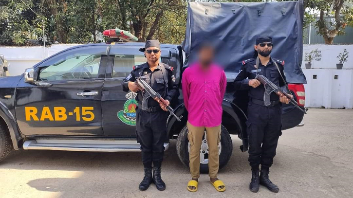 উখিয়ার আলোচিত হত্যাকান্ডে অভিযুক্ত ঘাতক সালামত উল্লাহ গ্রেপ্তার উখিয়ার আলোচিত হত্যাকান্ডে অভিযুক্ত ঘাতক সালামত উল্লাহ গ্রেপ্তার