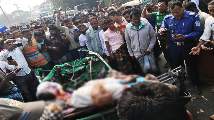 ময়মনসিংহে বাস-সিএনজি মুখোমুখি সংঘর্ষ, নিহত ৭ ময়মনসিংহে বাস-সিএনজি মুখোমুখি সংঘর্ষ, নিহত ৭