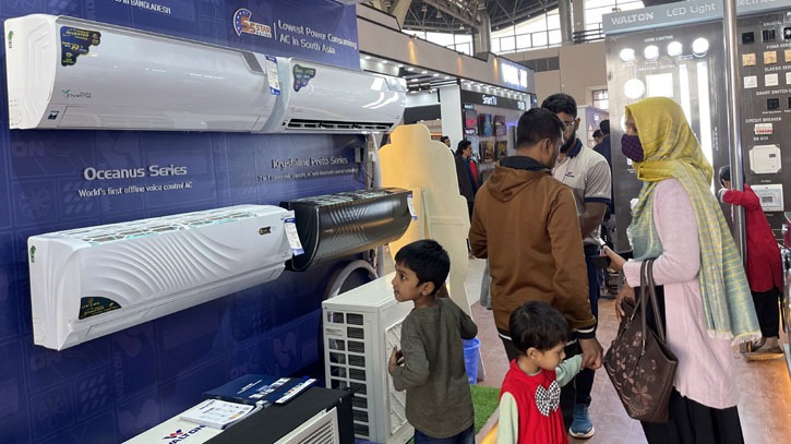 South Asia’s most cost-effective Walton AC shows electricity consumption at DITF