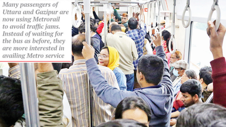Bus owners’ mull route changes as Metrorail bumps-off passengers Bus owners’ mull route changes as Metrorail bumps-off passengers