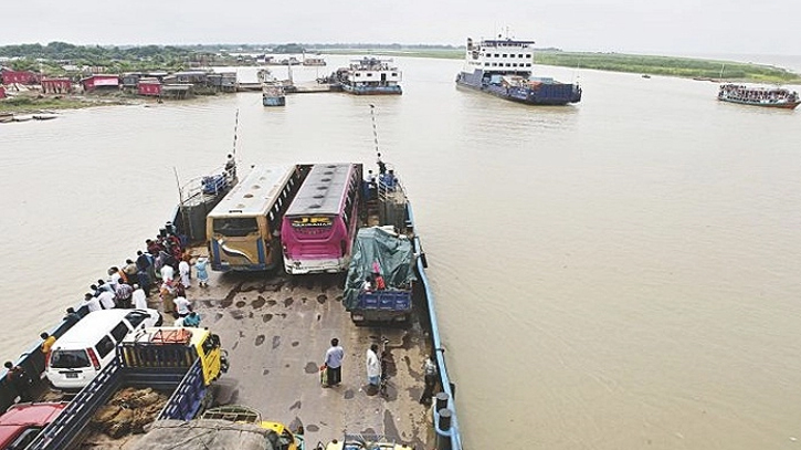 Aging ferries pose safety risk commuters