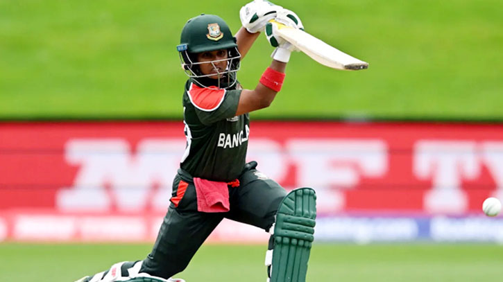 Fargana first Tigress to hit century in Int’l cricket Fargana first Tigress to hit century in Int’l cricket