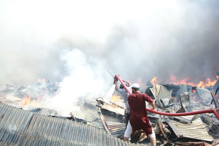 Banga Bazar fire under control after 7 hours Banga Bazar fire under control after 7 hours