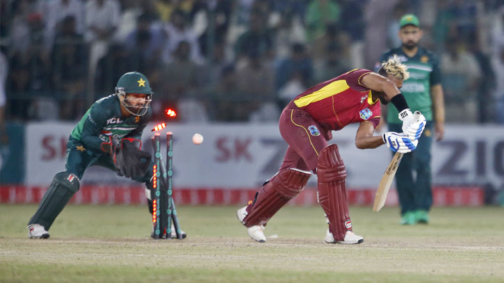 Spinner Nawaz lifts Pakistan to big win over West Indies Spinner Nawaz lifts Pakistan to big win over West Indies