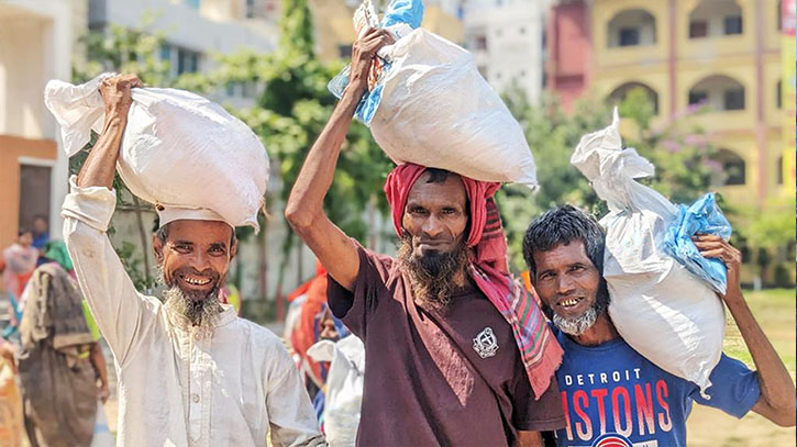Standard Chartered donates meals to 12,000 beneficiaries from urban slums Standard Chartered donates meals to 12,000 beneficiaries from urban slums