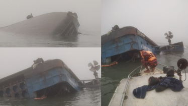 Ferry with vehicles capsizes in Padma River