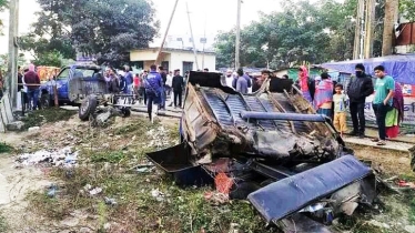 Train hits police van in Jamalpur, constable dead