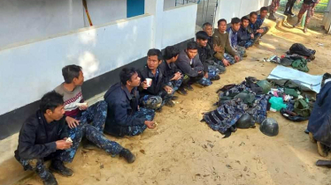 14 Myanmar border guards personnel take refuge in Bandarban
