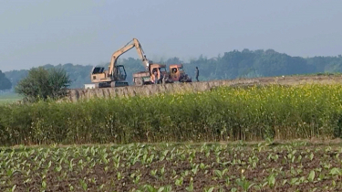 Illegal soil excavation in Kushtia threatens agriculture 