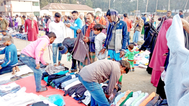 Makeshift clothing markets boom amid cold wave in Manikganj