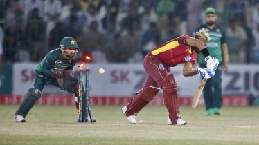Spinner Nawaz lifts Pakistan to big win over West Indies