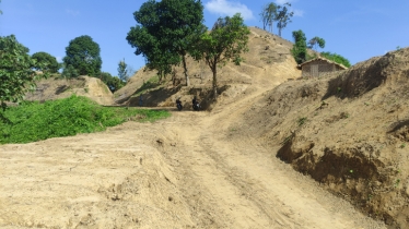 Illegal hill cutting for tourist spots raises landslide risk
