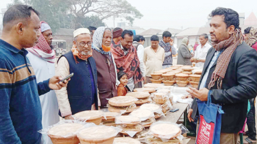250-yr-old ‘Doi Mela’ in Sirajganj draws huge crowd 