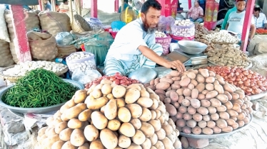 Rising prices hit consumers hard in Kushtia market