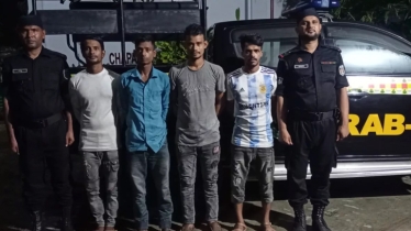 RAB arrests 4 ‘gang members’ who stole three-wheelers in Chapainawabganj