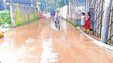 Waterlogging plagues Raipur’s new colony road despite dry weather