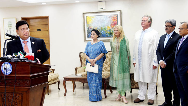 ’Your father was Bangladesh’s voice abroad ’:  Momen to Ted Kennedy, Jr