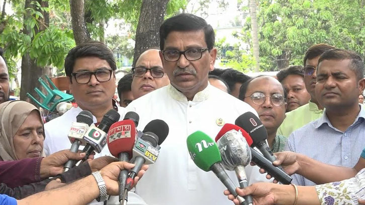 Govt’s job is to take action if independence is hit: Hanif Govt’s job is to take action if independence is hit: Hanif