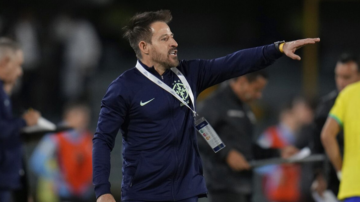 Brazil picks Ramon Menezes as interim national team coach Brazil picks Ramon Menezes as interim national team coach