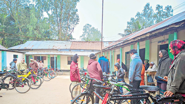 Bicycle sales thrives amidst soaring fuel costs Bicycle sales thrives amidst soaring fuel costs