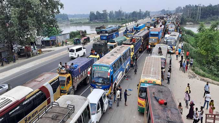 RMG worker killed in Gazipur road crash RMG worker killed in Gazipur road crash