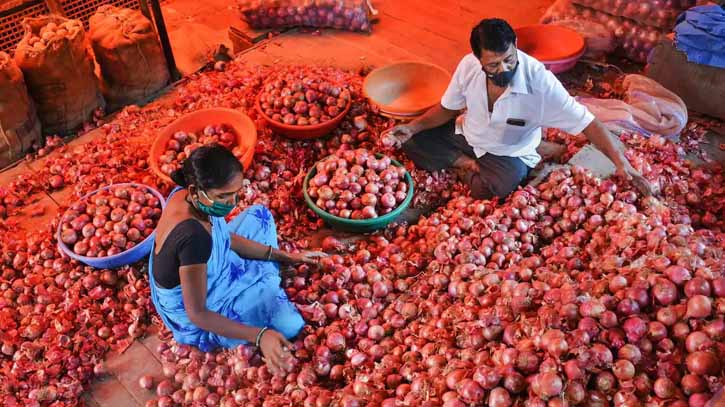 Bangladesh plans to continue onion imports during Ramadan Bangladesh plans to continue onion imports during Ramadan