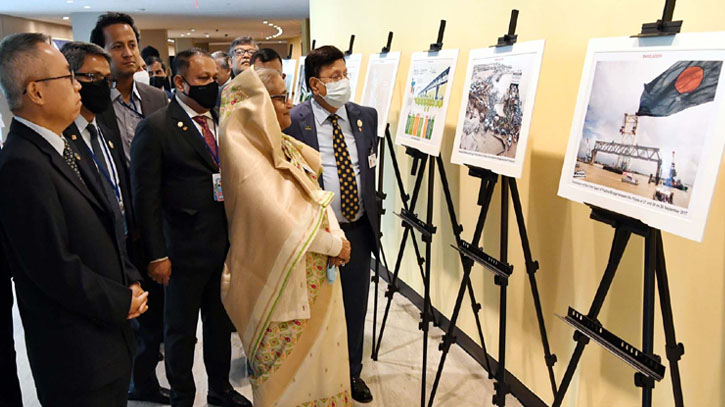 PM visits Padma Bridge exhibition in NY PM visits Padma Bridge exhibition in NY