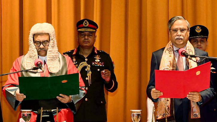Justice Obaidul Hasan takes oath as 24th Chief Justice of Bangladesh Justice Obaidul Hasan takes oath as 24th Chief Justice of Bangladesh