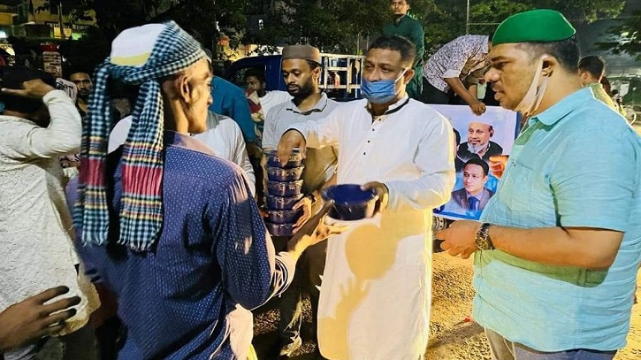 Helal Akbar Chowdhury’s month-long relief distribution among poor people continued