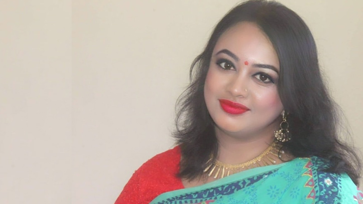 সাঁতাও’ চলচ্চিত্রের গানে কণ্ঠ দিলেন শিল্পী লায়লা তাজনূর সাঁতাও’ চলচ্চিত্রের গানে কণ্ঠ দিলেন শিল্পী লায়লা তাজনূর