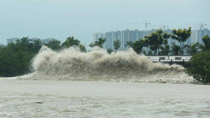 চীনে শক্তিশালী টাইফুন তালিমের আঘাত চীনে শক্তিশালী টাইফুন তালিমের আঘাত