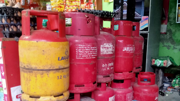 বরিশালে ৫ কোম্পানির এলপিজি গ্যাস সরবরাহ বন্ধ বরিশালে ৫ কোম্পানির এলপিজি গ্যাস সরবরাহ বন্ধ