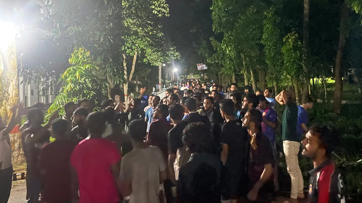 সকল ধরনের ছাত্র-রাজনীতি বয়কট করলো চুয়েট শিক্ষার্থীরা সকল ধরনের ছাত্র-রাজনীতি বয়কট করলো চুয়েট শিক্ষার্থীরা