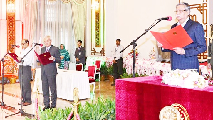 শপথ নেওয়া ২ উপদেষ্টার দপ্তর বণ্টন শপথ নেওয়া ২ উপদেষ্টার দপ্তর বণ্টন